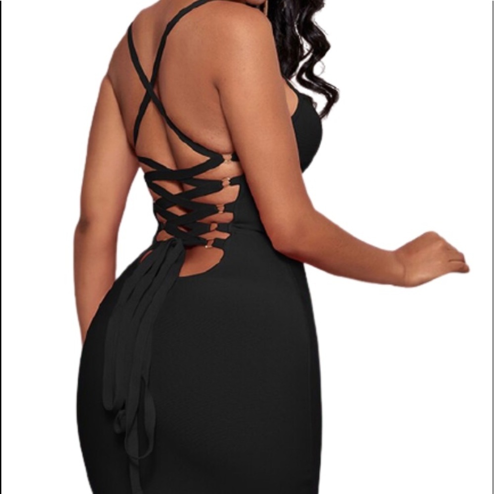 NWOT/Spaghetti strap bandage midi dress 🎄🧑🏻‍🎄